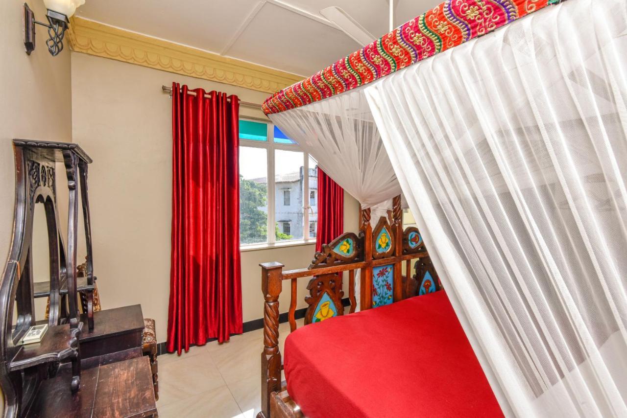 Freddie Mercury Apartments Zanzibar Buitenkant foto